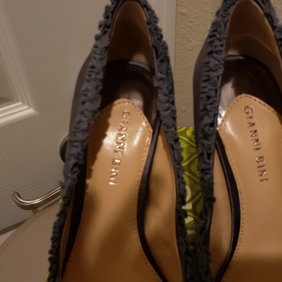 NIB Gianna Bini Ceylon (gray) colored Platforms - Picture 4 of 8